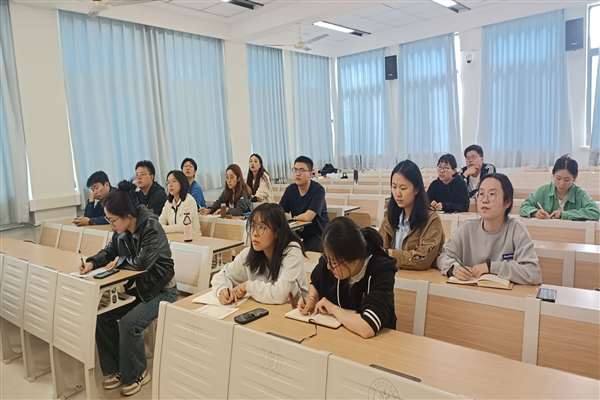 4月30日【党纪学习教育】经济党支部开展党纪专题政治理论学习_Jc.jpg